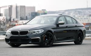 BMW M550i xDrive Sedan 2017 года (NA)